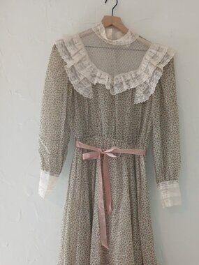 Vintage 70's Floral Cottagecore Prairie Dress Gunne Sax Style Size 13-14